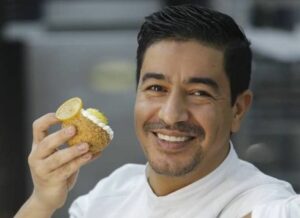 Le chef pâtissier Nabil El Hamel, fondateur de La Toque Algérienne à Alger (rue Aristote, El Annasser, 23:10:2023, ©France Algérie Actualité).